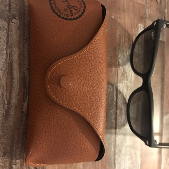 Ray Ban Original Wayfarer Polarized Sunglasses main image 5